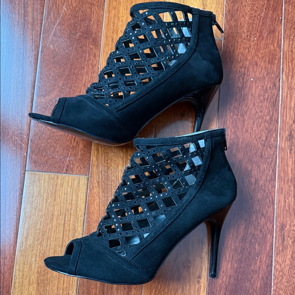 Nina Black Cutout Heels